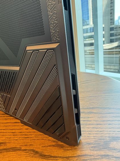 MSI VECTOR 18 HX AI A2XW RTX 5070 Ti 12GB RAM 64GB (อัป ram และ ssd m.2 แล้ว) รูปที่ 7