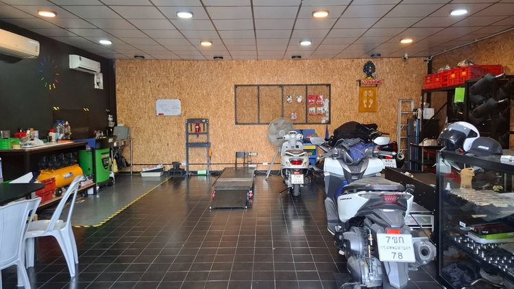 ไม่มีค่าเซ้ง รามอินทรา-เอกมัย ตรงข้ามโรงเบียร์เยอรมัน สาขารามอินทรา ติดถนนใหญ่ ติดทางขึ้นทางด่วน รูปที่ 2