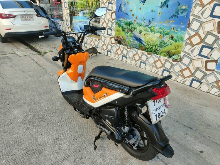 🛵ยังไงก็ขาย ZOOMER-X ปี 61(งดต่อ) เครื่องดี สีสวย สตาร์ทมือ ไมล์ดิจิตอล เล่มชุดโอนครบ+เปลี่ยนถ่ายน้ำมันเครื่องฟรี ส่งฟรี30 ก.ม รูปที่ 6