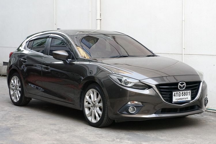 Mazda Mazda3 2016 2.0 SP Sports Sedan เบนซิน ไม่ติดแก๊ส เกียร์อัตโนมัติ น้ำตาล