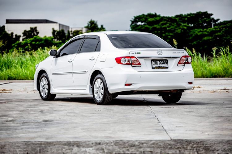 Toyota Altis 2011 1.6 E CNG Sedan เบนซิน ไม่ติดแก๊ส เกียร์อัตโนมัติ ขาว รูปที่ 3
