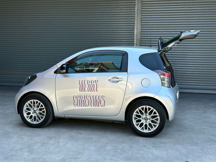 Toyota IQ 2011 1.0 Sedan เบนซิน ไม่ติดแก๊ส เกียร์อัตโนมัติ บรอนซ์เงิน รูปที่ 4