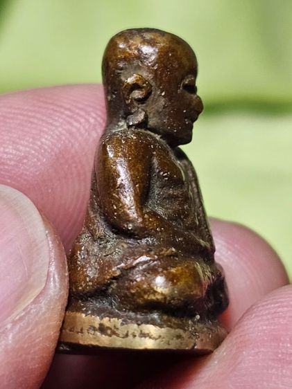 รูปหล่อหลวงพ่อเงิน รูปที่ 8