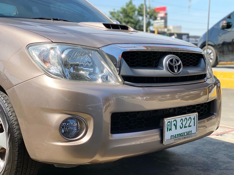 Toyota Hilux Vigo 2011 2.5 Smart Cab E Pickup ดีเซล ไม่ติดแก๊ส เกียร์ธรรมดา น้ำตาล รูปที่ 2