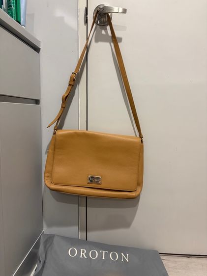 กระเป๋าหนัง