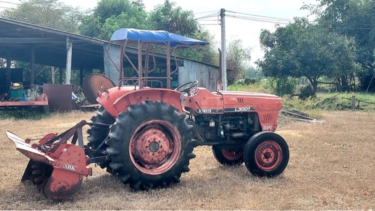 ขายรถไถคูโบต้า30แรง ตัวเปล่า พร้อมใช้งานครับ