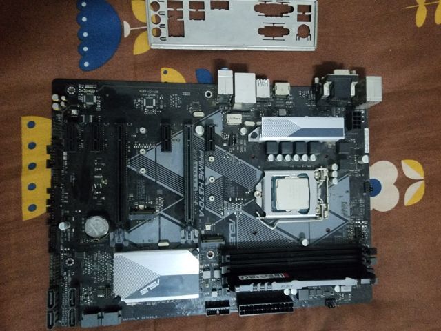 CPU INTEL CORE I7-8700 3.2 GHz
MAINBOARD ASUS PRIME H370-A
RAM DDR4 (2666) 16GB รูปที่ 6
