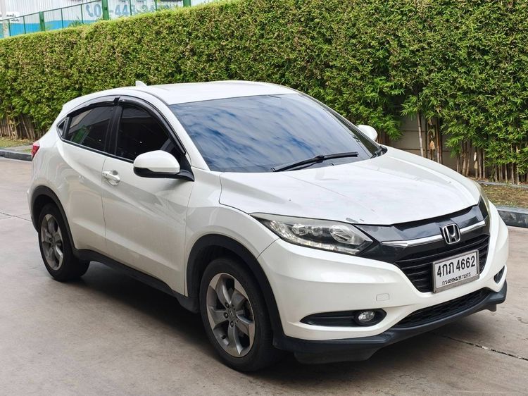 Honda HR-V 2015 1.8 E Sedan เบนซิน ไม่ติดแก๊ส เกียร์อัตโนมัติ ขาว