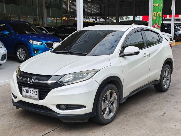 Honda HR-V 2015 1.8 E Sedan เบนซิน ไม่ติดแก๊ส เกียร์อัตโนมัติ ขาว รูปที่ 3