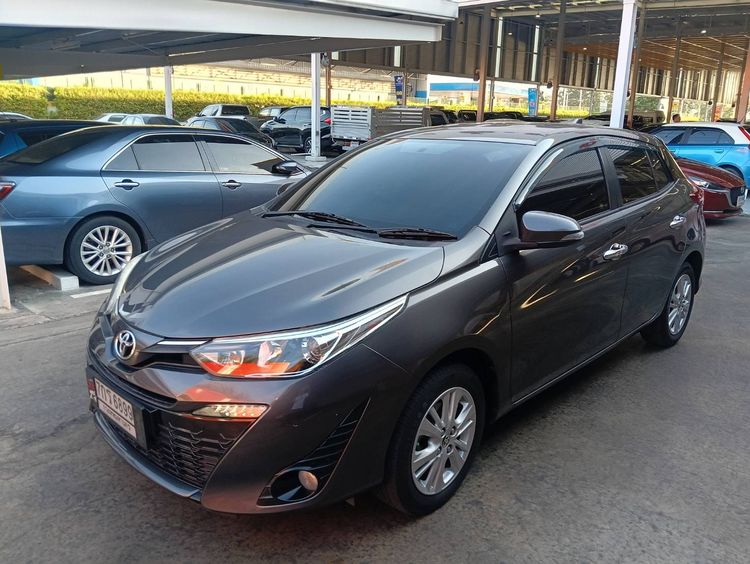 Toyota Yaris 2018 1.2 G Sedan เบนซิน ไม่ติดแก๊ส เกียร์อัตโนมัติ เทา รูปที่ 3