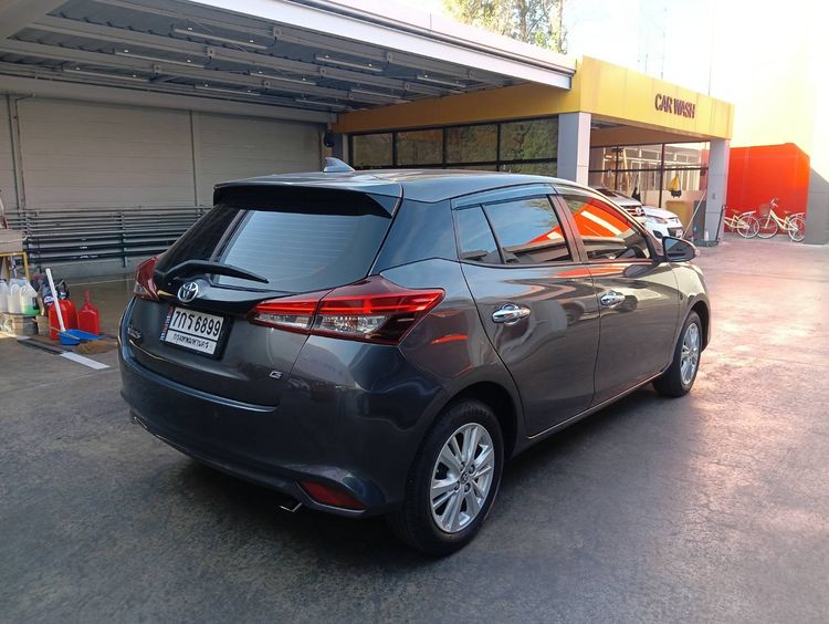 Toyota Yaris 2018 1.2 G Sedan เบนซิน ไม่ติดแก๊ส เกียร์อัตโนมัติ เทา รูปที่ 4