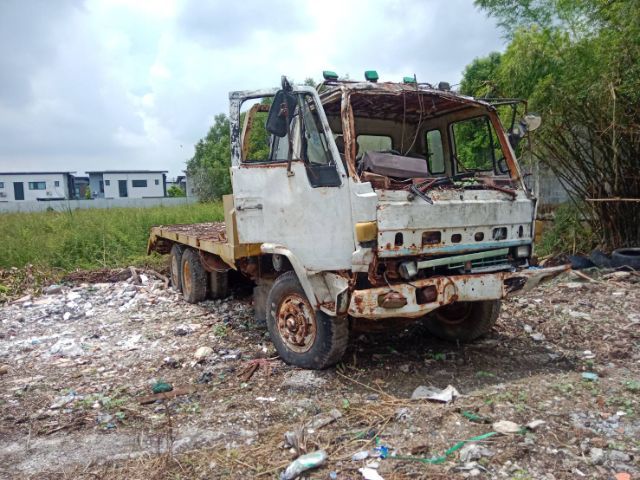 ขายซากรถเทเลอร์ 210 F 2 เพลา รูปที่ 6