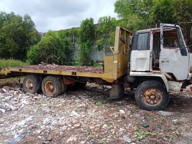 ขายซากรถเทเลอร์ 210 F 2 เพลา รูปที่ 4