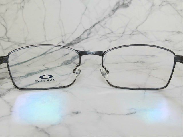 กรอบแว่นตา Oakley Titanium  รูปที่ 7