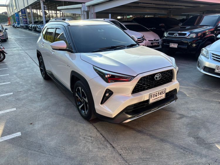 Toyota Yaris Cross 2023 1.5 HEV Premium Sedan ไฮบริด ไม่ติดแก๊ส เกียร์อัตโนมัติ ขาว