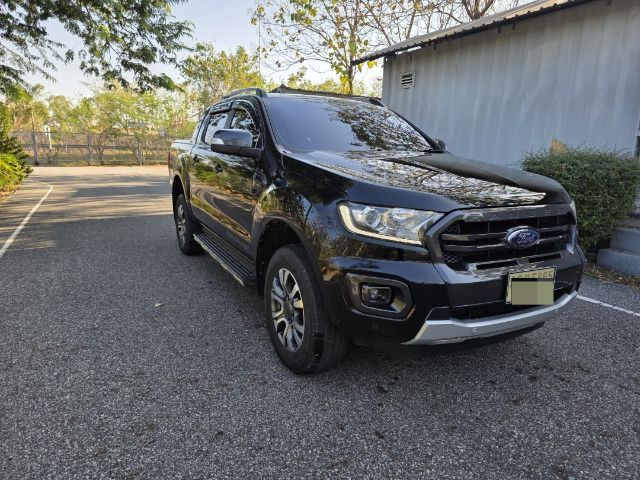 รถ Ford Ranger 2.0 Hi-Rider Wildtrak สี ดำ