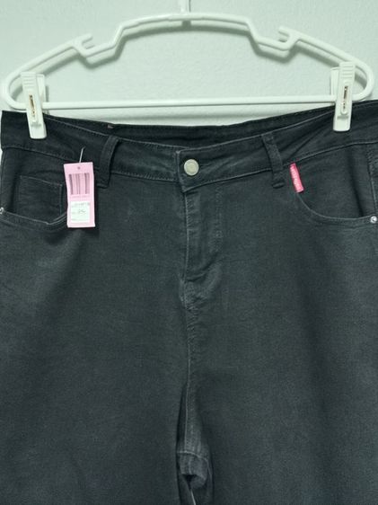 
กางเกงยีนส์ยืดทรงกระบอกบอยมือสองผู้หญิง ไซส์ 35W×40L สะโพก 44 
คัดสวยสภาพดี ทรงหลวมใส่สบาย 
สินค้ารับประกันไม่มีตำนิขาดปะชุน ใส่ได้ทุกสไตล์ รูปที่ 4