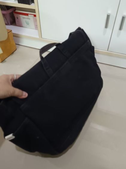 กระเป๋าสะพายผ้าแคนวาสแบรนด์มือสอง300ส่งฟรี รูปที่ 4