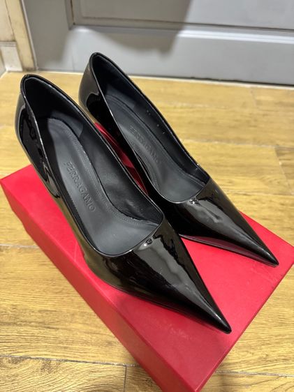 Ferragamo Shoe รูปที่ 2