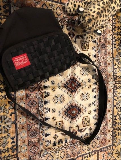 กระเป๋าคาดอก Manhattan portage