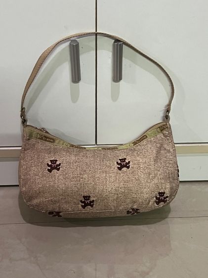 กระเป๋าสะพายและกระเป๋าสตางค์มือสอง มีหลากหลายให้เลือก รูปที่ 11