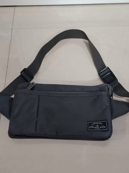 กระเป๋าสะพายและกระเป๋าสตางค์มือสอง มีหลากหลายให้เลือก รูปที่ 16