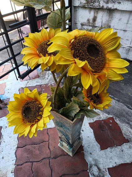 ดอกกุหลาบพร้อมกระถาง ประดิษฐ์เกรดพรีเมี่ยม รูปที่ 8