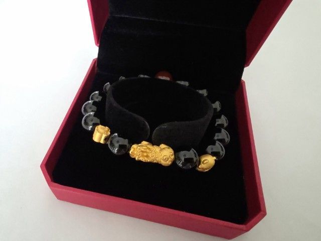 กำไลทองคำแท้ 999 พร้อมหินอาเกตดำ ปี่เซี๊ยะ • แมวกวัก • หมูทอง เสริมดวง เรียกทรัพย์ 💰✨ รูปที่ 3