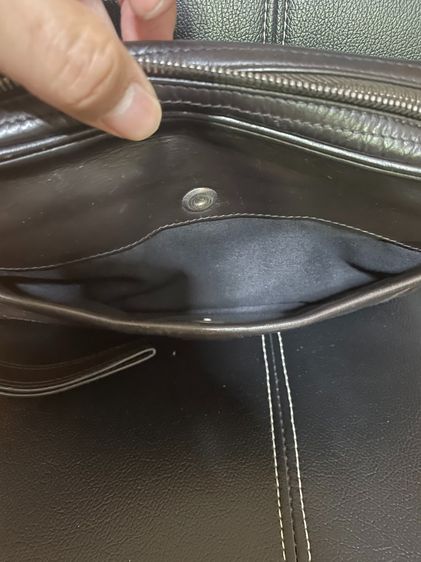 กระเป๋าครัชหนังสีน้ำตาลคาดขาวแดง BALLY  ขนาดกว้าง 10 นิ้ว สูง 7 นิ้วขาย2,900บาท รูปที่ 7