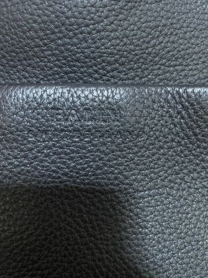 กระเป๋าCrossbody bad  BALLY หนังสีดำพร้อมที่รองบ่า ขนาดกว้าง 11 นิ้ว สูง 12นิ้วขาย3,800บาท รูปที่ 6