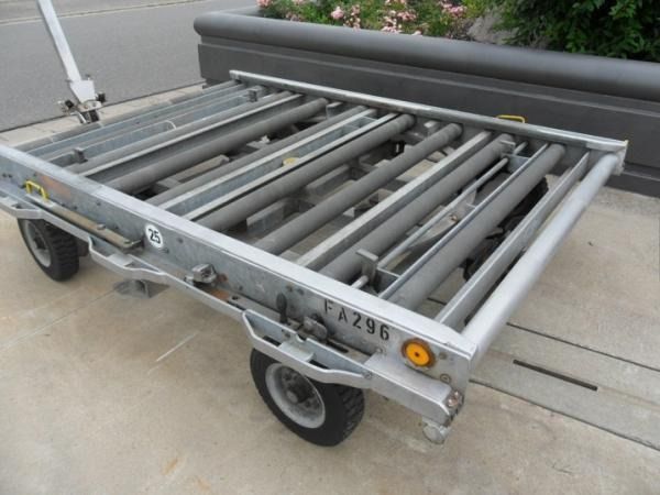 กระทะล้อรถลากสัมภาระ กระทะล้อรถลากในสนามบิน รูปที่ 2