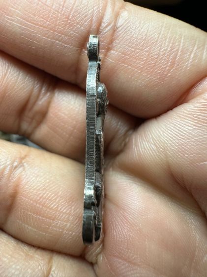 เหรียญเนื้อเงินอาจารย์ฝั้นค่ะ รูปที่ 3