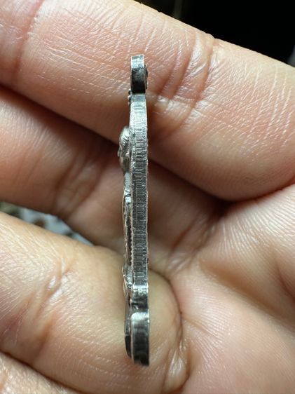 เหรียญเนื้อเงินอาจารย์ฝั้นค่ะ รูปที่ 4