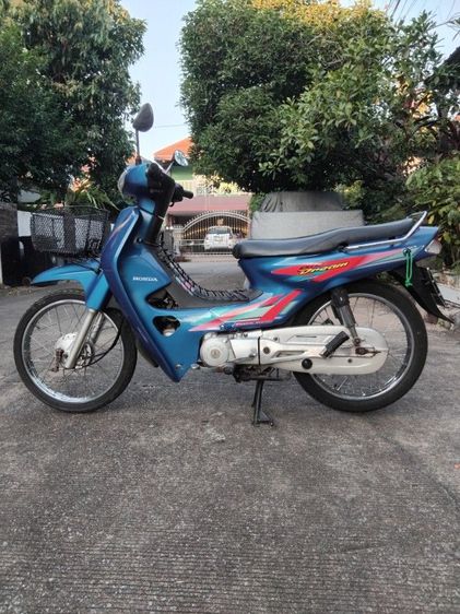 Honda Dream 2010 ฮอนด้าดรีม100pสตาร์ทมือ สีน้ำเงิน สภาพดี ปี44 เครื่องเดิมๆไม่ควัน ไม่ดังเดินเบานิ่ง ภาษี69 สนใจคุยโทรได้ 0817432637