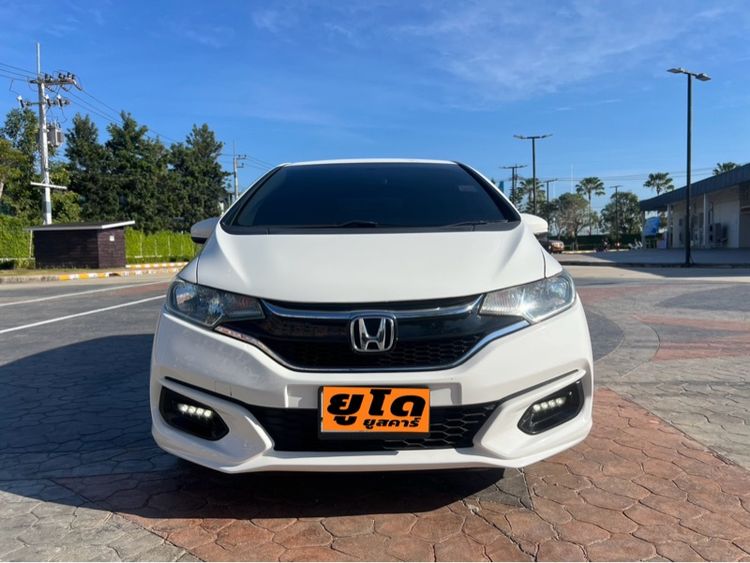 Honda Jazz 2017 1.5 V Sedan เบนซิน ไม่ติดแก๊ส เกียร์อัตโนมัติ ขาว รูปที่ 3