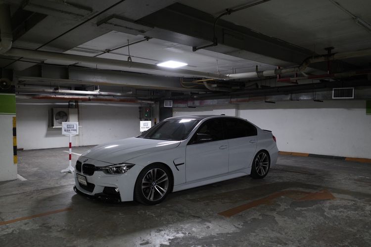 BMW Series 3 2013 325d Sedan ดีเซล ไม่ติดแก๊ส เกียร์อัตโนมัติ ขาว รูปที่ 2