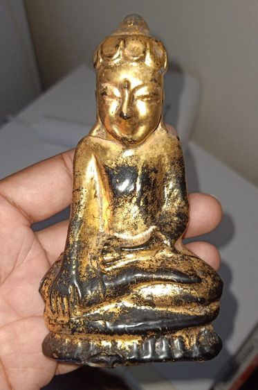 ขายยกคู่ พระบัวเข็มลงรักปิดทองเดิม อีกองค์ เหรียญหันข้างเล็ก เจ้าคุณนรรัตน์ ปี13 แจกกกรรมการ  พระบ้านๆทั้งคู่ ราคาคู่ 800- ย้ำ 800 บาทครับ