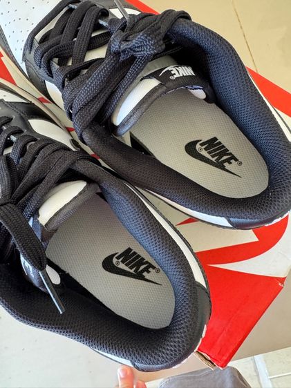 รองเท้า Nike dunks low panda รูปที่ 5