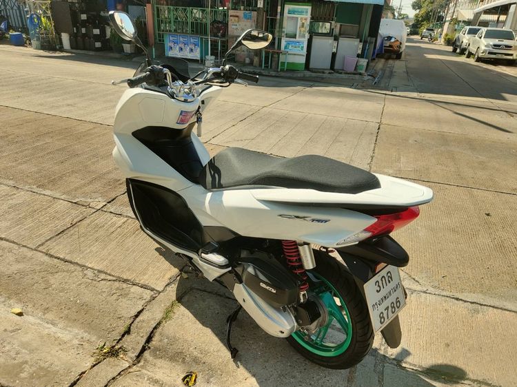 🛵ยังไงก็ขาย PCX 150 ปี 58 เครื่องดี สีสวย สตาร์ทมือ เล่มชุดโอนครบ+เปลี่ยนถ่ายน้ำมันเครื่องฟรี ส่งฟรี30 ก.ม รูปที่ 6