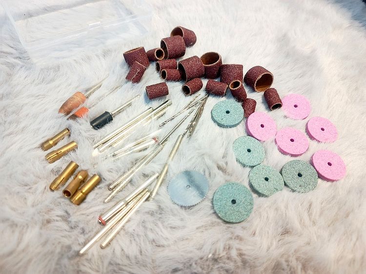 เครื่องเจียรเล็กพร้อมชุดอุปกรณ์เสริม รวมหรือแยกอะแดบเตอร์ได้ รูปที่ 8