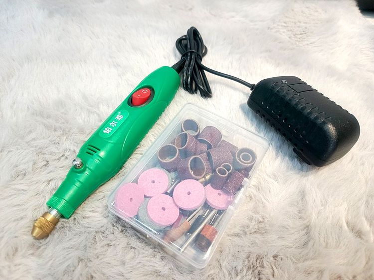 เครื่องเจียรเล็กพร้อมชุดอุปกรณ์เสริม รวมหรือแยกอะแดบเตอร์ได้ รูปที่ 9