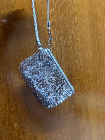 กระเป๋า Coach wristlet สีเงิน รูปที่ 2