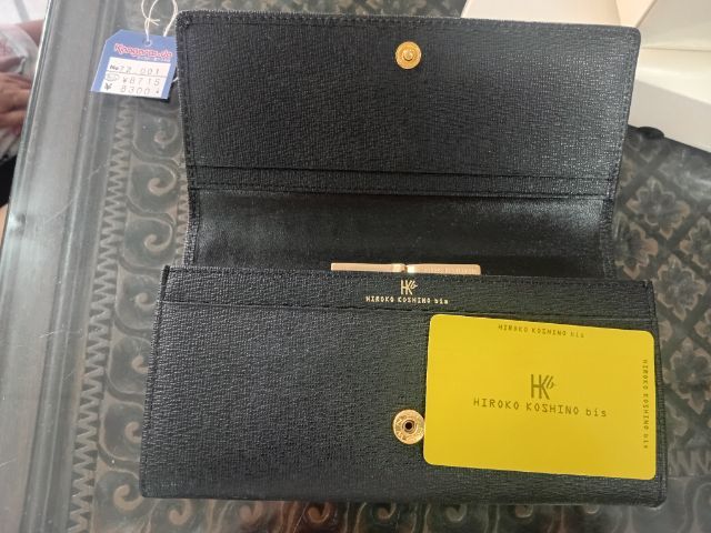  กระเป๋าเงินผู้หญิงแบน  Hiroko koshino  รูปที่ 4