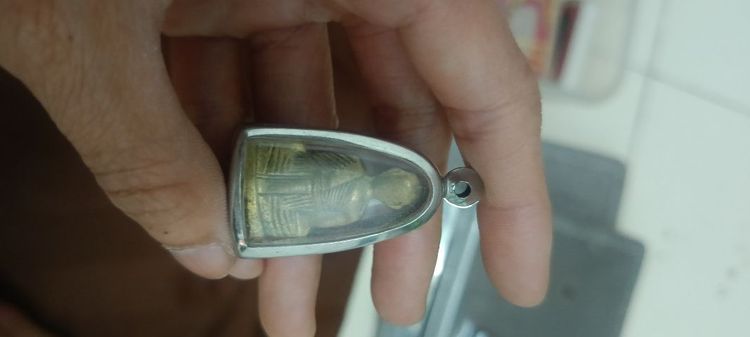 ขายพระขายเหรียญสมัยเก่า รูปที่ 9