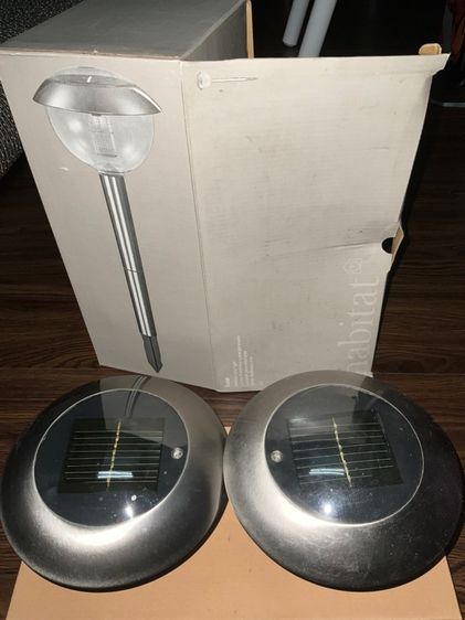 หลอดไฟส่องสว่างในสวนพลังแสงอาทิตย์ ยี่ห้อ Habitat 