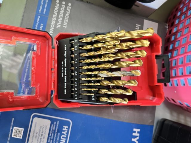 สว่านพร้อมดอกสวาย