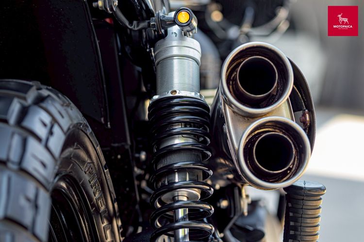 Triumph Bonneville T100 Supercustom ปี2015 ของแต่งแสนกว่า รูปที่ 8
