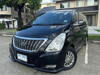 ขาย HYUNDAI H1  Deluxe ปี 17 ไม่เคยมีอุบัติเหตุ