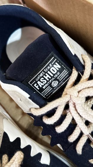 ➗➰ คิดราคาคนละครึ่ง 👟👟 รองเท้าขายเหมา 2 คู่ ไม่ค่อยได้ใส่เก่าเก็บ รูปที่ 5