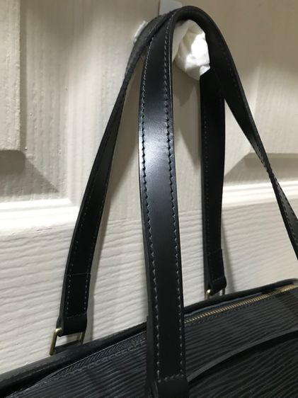 Louis Vuitton ของแท้ สภาพดีมากๆ เดิมๆ ไม่มีซ่อม รูปที่ 11